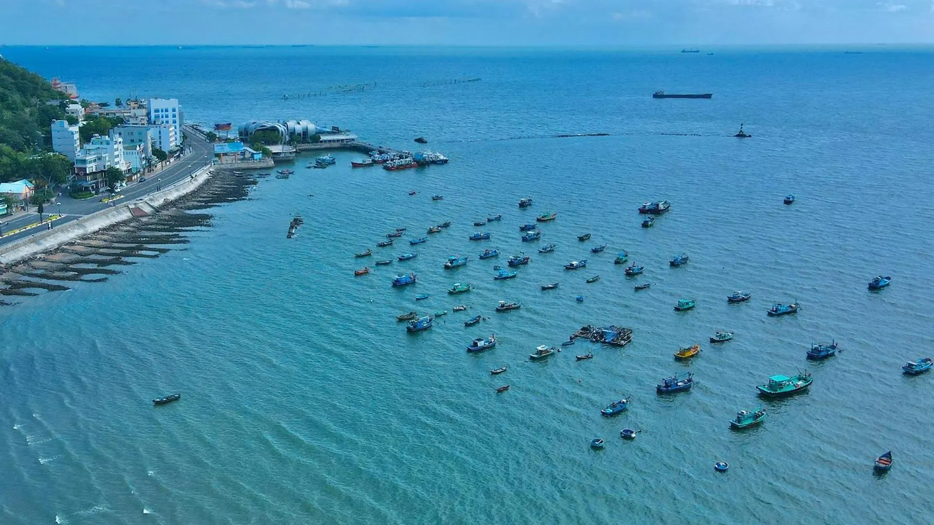 Jolilian Hotel & Apartment Vung Tau 3*,