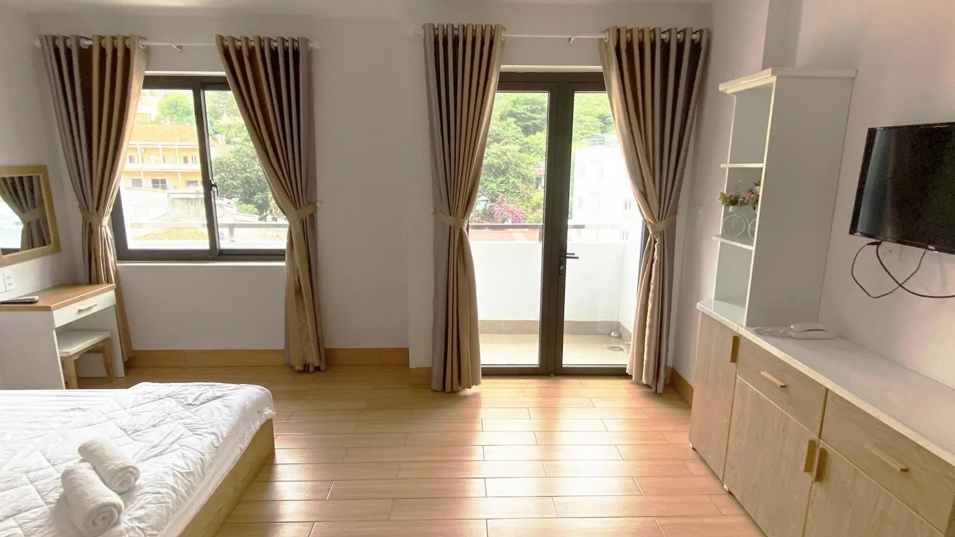 Jolilian Hotel & Apartment Vung Tau 3*,
