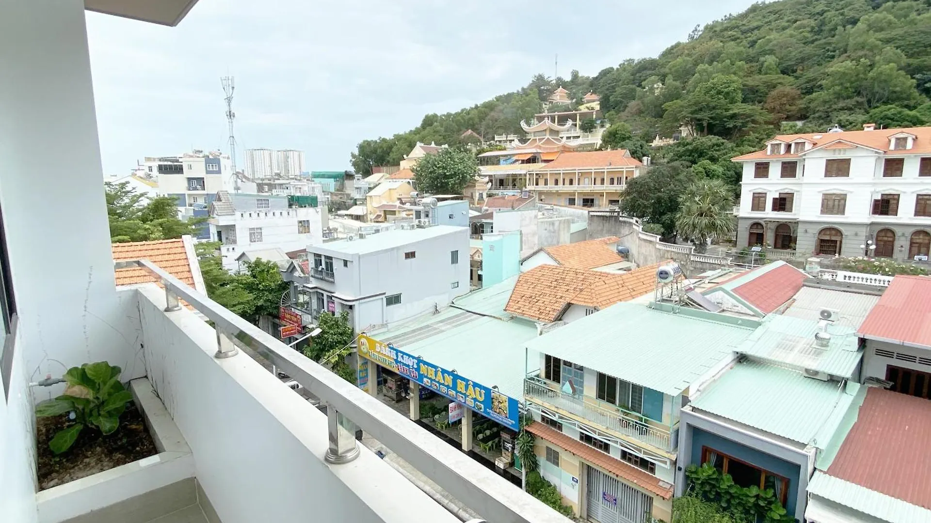 Jolilian Hotel & Apartment Vung Tau 3*,  Vietnam