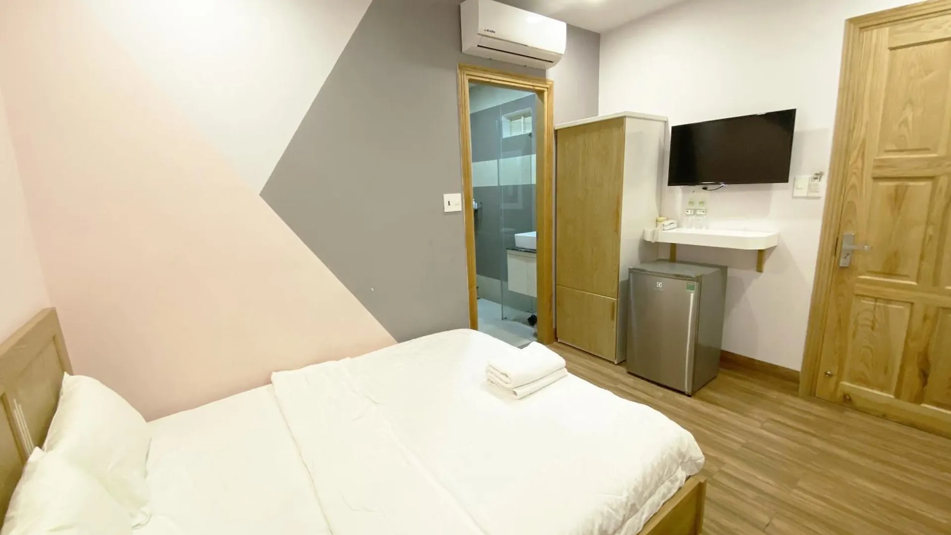 Jolilian Hotel & Apartment Vung Tau 3*,  Vietnam