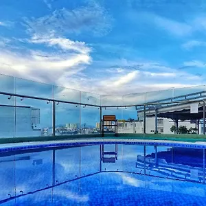 Hotel Bh &