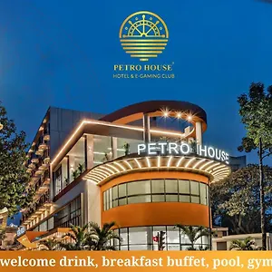 Petro House - Block A Вунгтау
